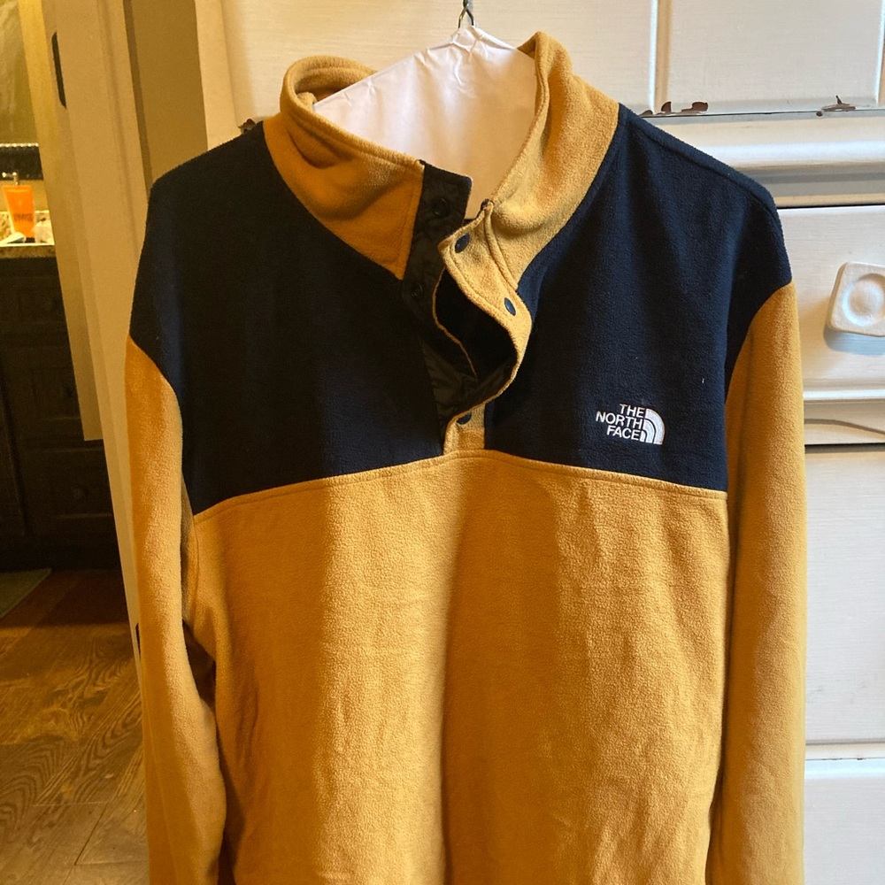 Men’s XL north face pullover